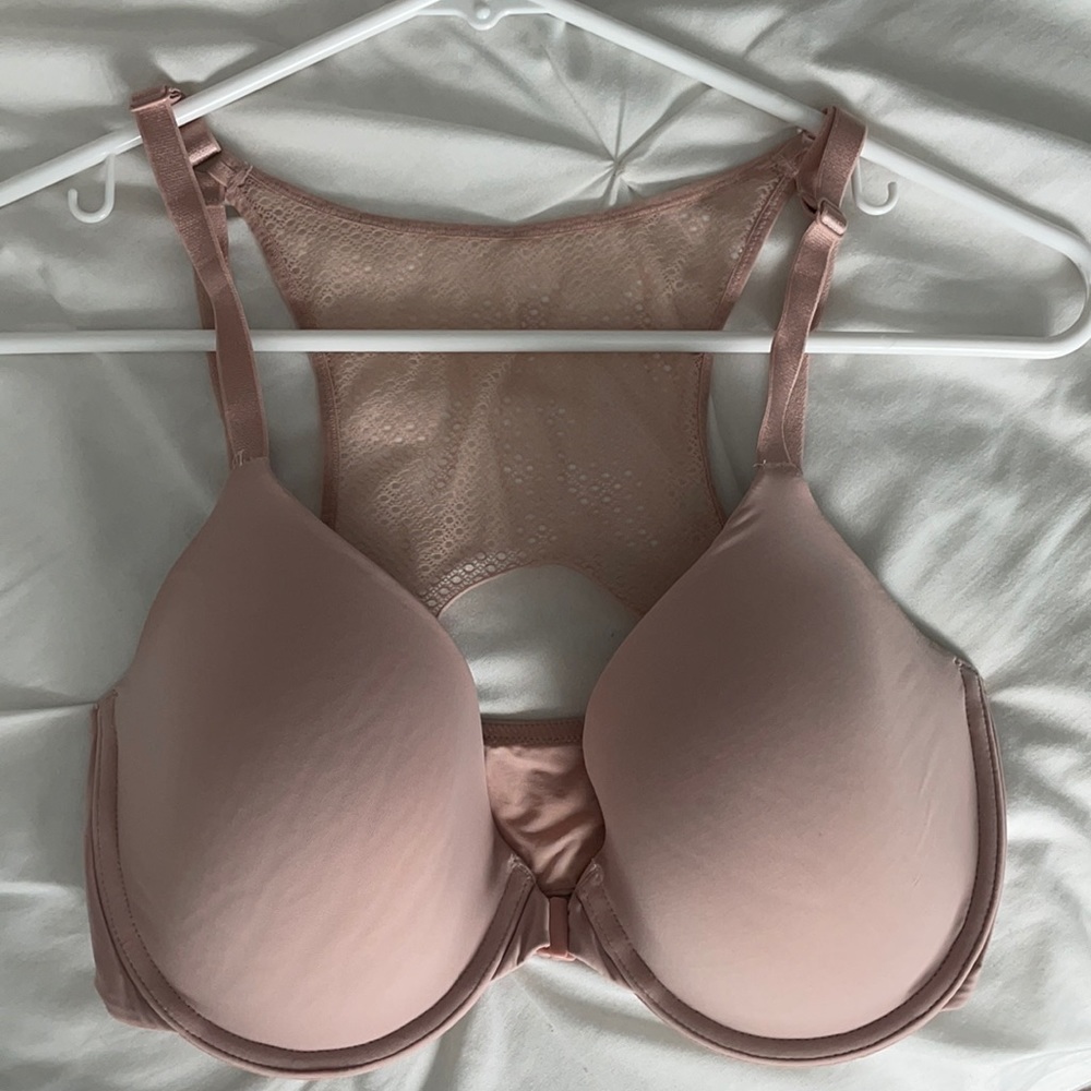 VS Blush color, lightly lined bra